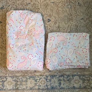 Pottery Barn Kids Queen Duvet cover with 2 standard shams. Paisley pink blue EUC